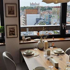 Panorama View Design Apt In Old Town - Free Parking
