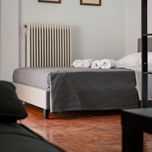 Skyline Penthouse 2Bd Apartment Close To Metro Station