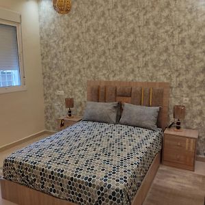 Appartement à 3 Chambres à Coucher