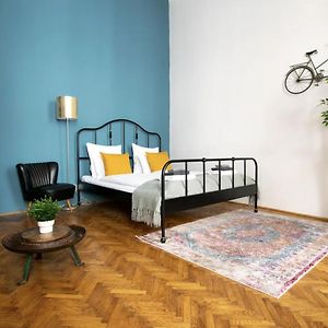 Standard Apartment By Hi5 - Charming Studio