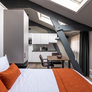 Studio Moyenne Lit King-Size