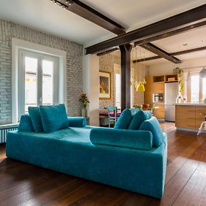 Appartement à 2 Chambres à Coucher