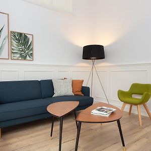 Appartement à 2 Chambres à Coucher