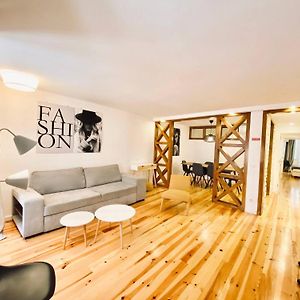 Appartement à 3 Chambres à Coucher