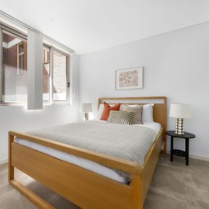 Kahlo Alexandria - Stylish 2 Bdrm Walk To Train