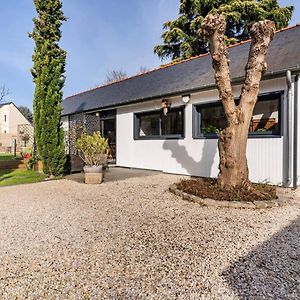 Le Chalet Des Fanieres