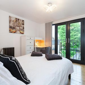 Trendy Terraced House In Central Oxford