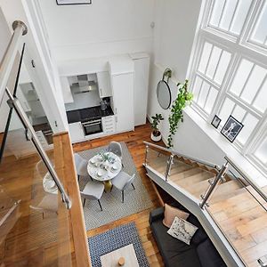 Appartement à 2 Chambres à Coucher