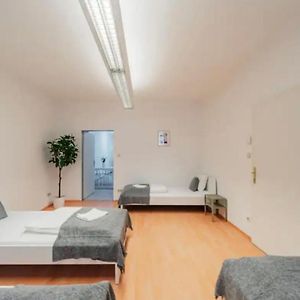 Souterrain Apartment
