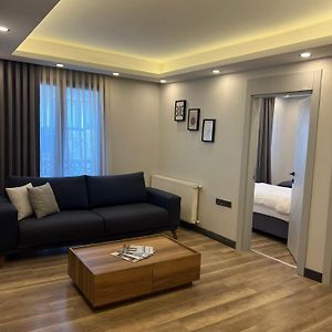 Appartement à 3 Chambres à Coucher