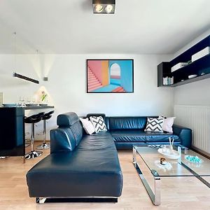 Appartement à 3 Chambres à Coucher