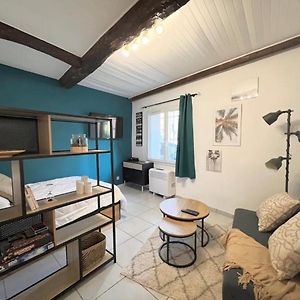 Le Viala, Studio Dans Le Centre Historique De Hyeres