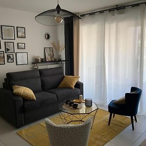 Appartement à 2 Chambres à Coucher