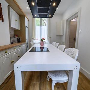 Maison à 3 Chambres à Coucher