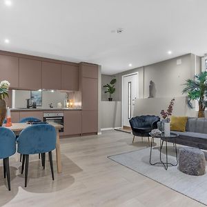 Modern In A Luxurious Area - Super Central - 6 Pax