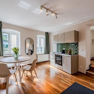 Suite&Apart