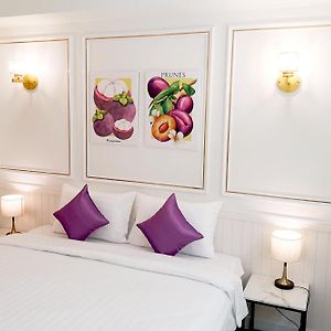 Rose Apple Hotel