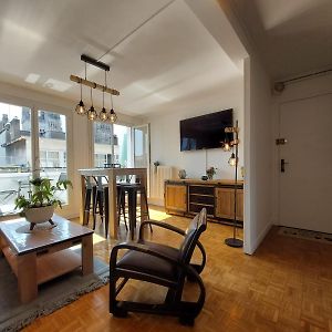 Appartement à 2 Chambres à Coucher
