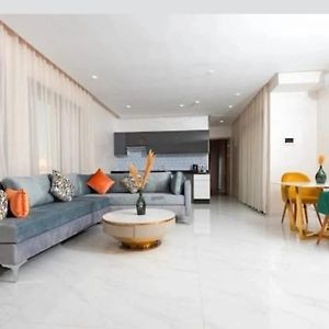Suite Standarde