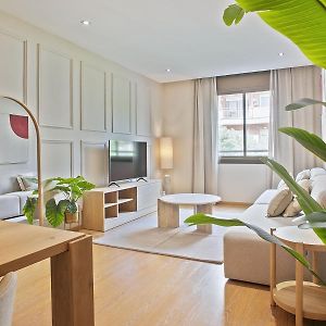 Appartement à 2 Chambres à Coucher