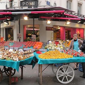 Branded New Cozy Studio In The Heart Of Paris 17