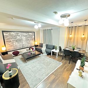 Appartement à 2 Chambres à Coucher