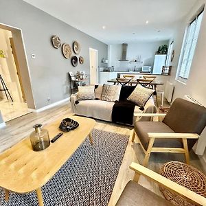 Appartement à 2 Chambres à Coucher