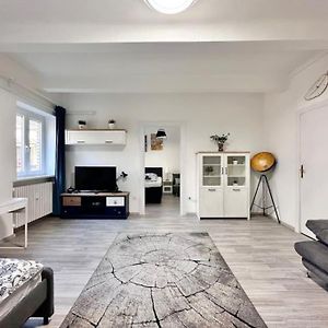Appartement à 3 Chambres à Coucher