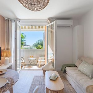 Appartement Avec Balcon - Cassis Centre