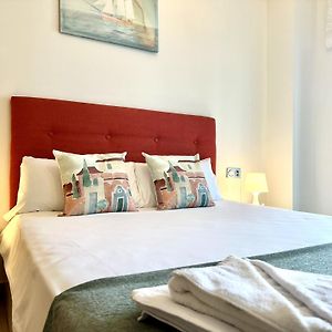 Urbe10 Pacifico Sea Views Apartment