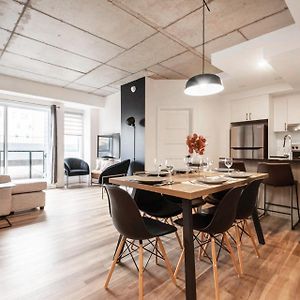 Appartement à 2 Chambres à Coucher