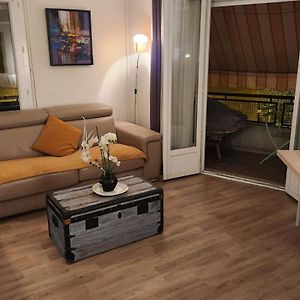 Appartement à 2 Chambres à Coucher
