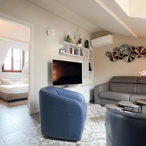 Comecasa 10 Minutes Walk From Duomo 2 Bedroom Apartment
