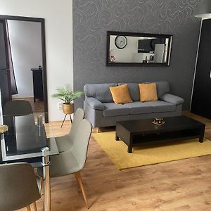 Appartement à 2 Chambres à Coucher