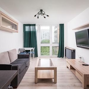 Park Mirowski Homely Apartment