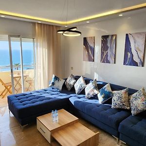 Beautiful Beachfront Apartment