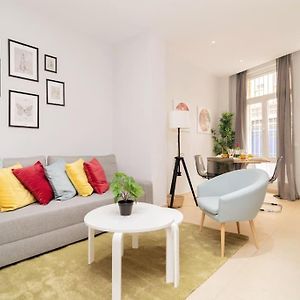 Appartement à 2 Chambres à Coucher