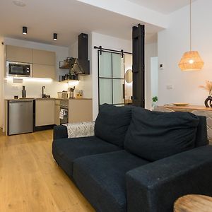 Appartement à 3 Chambres à Coucher