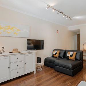 Apartamento Na Praca By An Island Apart