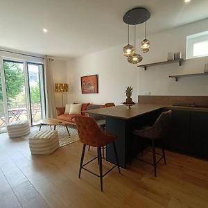Appartement à 2 Chambres à Coucher