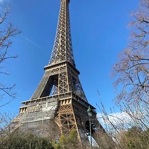 Small Studio Near Eiffel Tower