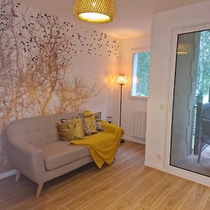 Appartement à 2 Chambres à Coucher