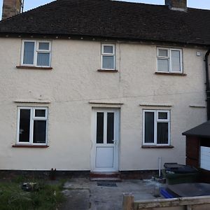 3 Bed House Up To Guests 7 In Oxford