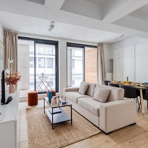 Appartement à 2 Chambres à Coucher