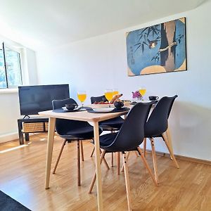 Appartement à 2 Chambres à Coucher
