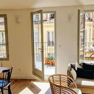 Appartement à 2 Chambres à Coucher