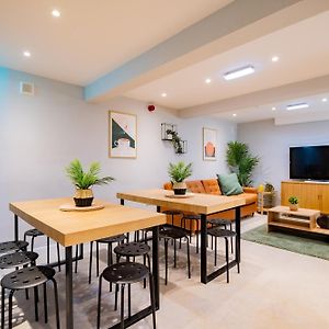 The Large Group House -Sleeps 21