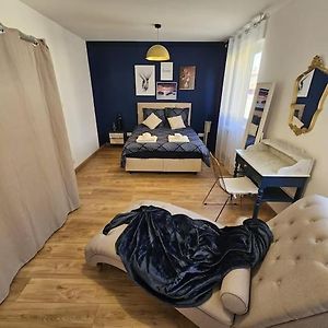 Appartement à 3 Chambres à Coucher