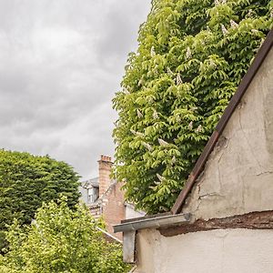 Champagne En Terrasse - Elegant Et Discret