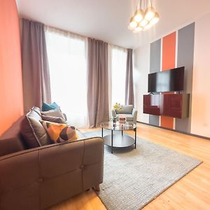 Appartement à 2 Chambres à Coucher